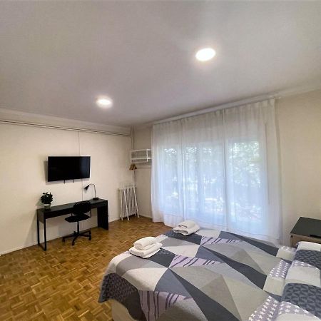 Villarroel Habitaciones Barcelona Zewnętrze zdjęcie