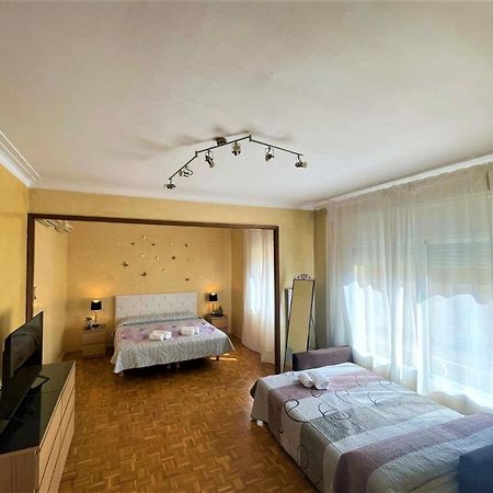 Villarroel Habitaciones Barcelona Zewnętrze zdjęcie