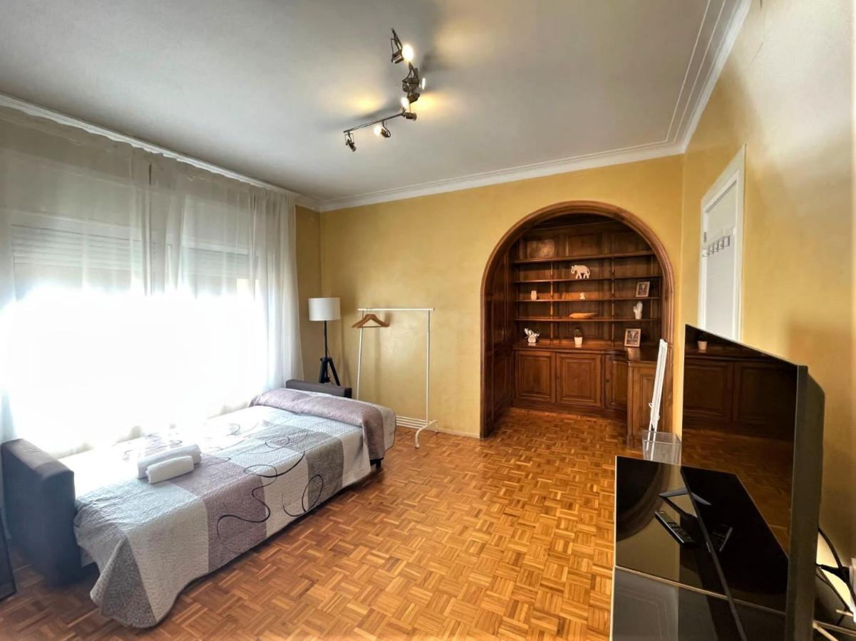 Villarroel Habitaciones Barcelona Zewnętrze zdjęcie